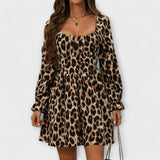Catarina - Rochie scurtă cu model de leopard