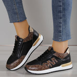 Monica® | Pantofi sport cu șireturi și vârf rotund în contrast