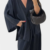 Eli set oversized cu top cu decolteu în V și pantaloni drepți