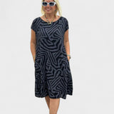 Greta - Rochie cu decolteu rotund și model frumos