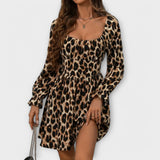 Catarina - Rochie scurtă cu model de leopard