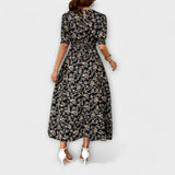Amelia – Rochie cu Decolteu Rotund și Model Floral