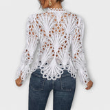 Malina – Elegantna Čipkasta Bluza
