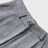 Costumul de pantaloni Evena pentru încredere și eleganță