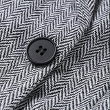 Costumul de pantaloni Evena pentru încredere și eleganță