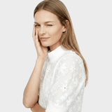 Ieva™ - Bluză brodată cu guler înalt