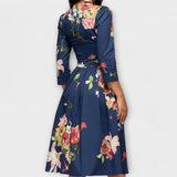 Carolina - Rochie elegantă până la genunchi